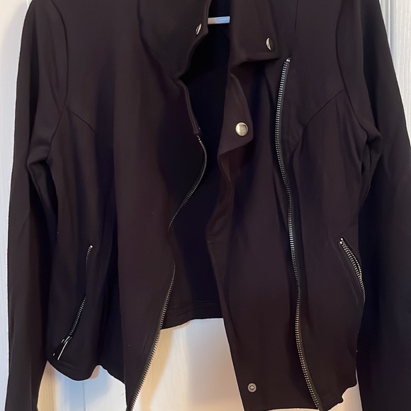 Express black lightweight cropped jacket asymmetrical zipper - Picture 3 of 3